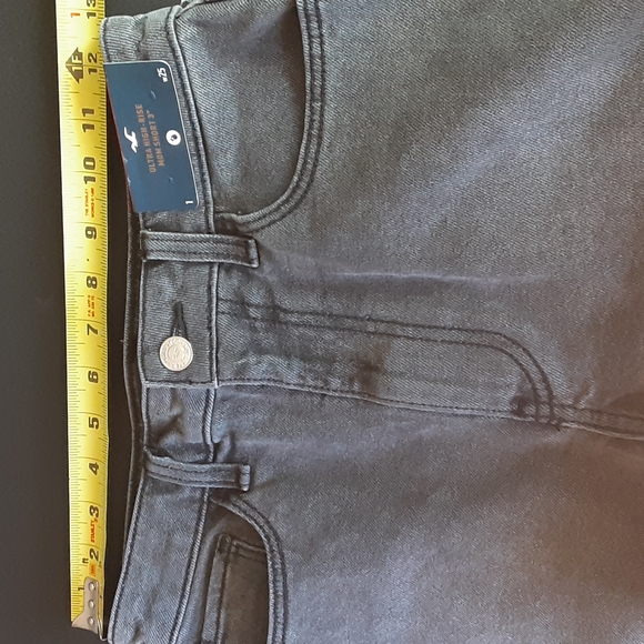 Hollister ultra high rise short - Picture 10 of 10